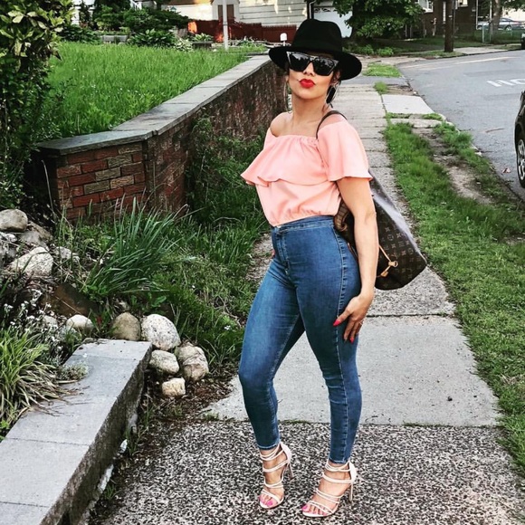 🖤 ABOUT ME 🖤 - Picture 4 of 5